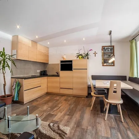 Apartment Haus Fliri Melago
